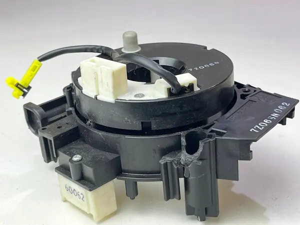 Rückholgurt Nissan Note E11 image 4