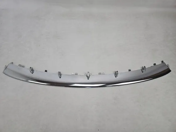 Mercedes CLA W117 Moldura Cromada Para-choques Traseiro OEM A1178850023 image 2