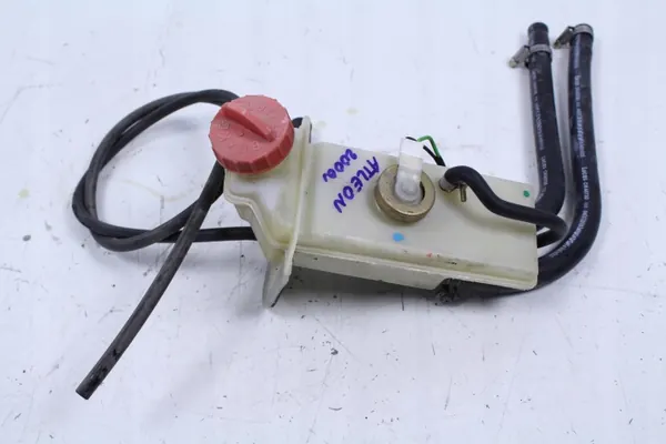 Remreservoir OEM ZBIORNICZEK HAMULCOWY NISSAN ATLEON 00r. image 3