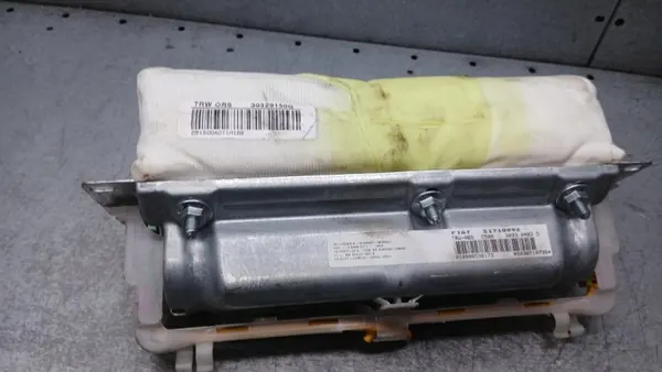 OEM 51718892 Passagerarkrock för Fiat Stilo 1.8B image 3