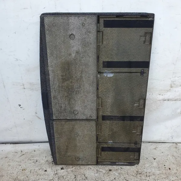 OEM 5M0858855A Kofferbakmatplank voor VW Golf V image 3