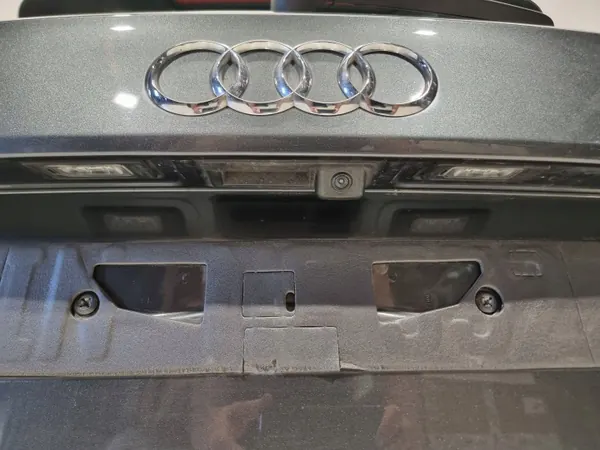 Begagnad Audi RS3 8V Bagagelucka OEM FBW1103 image 8