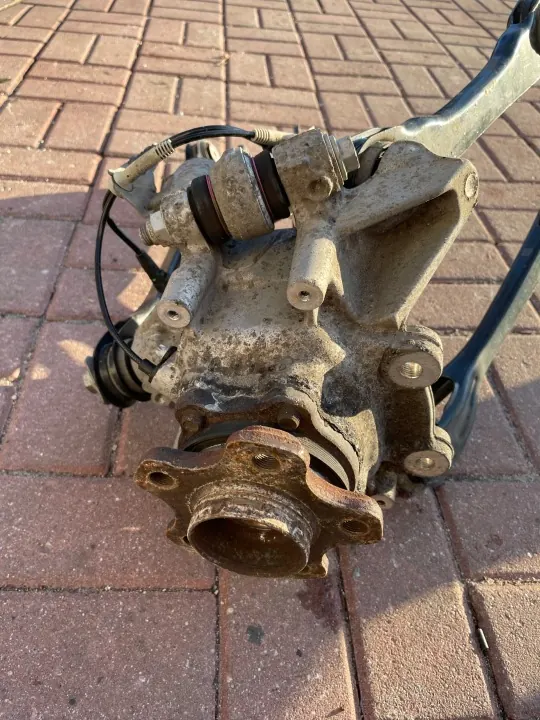 Peças suspensão traseira direita BMW 8 G16 OEM 6854118 image 4