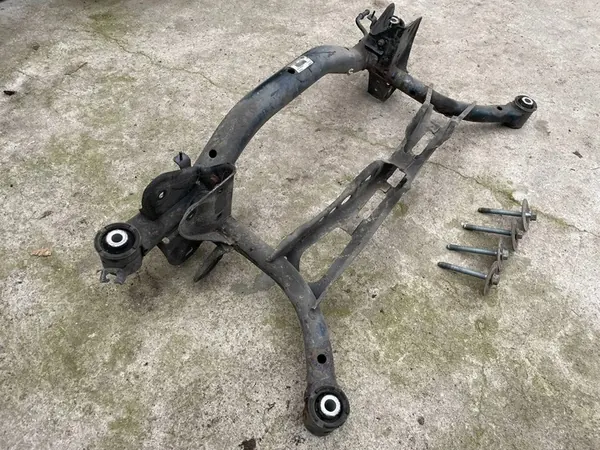 Volkswagen PASSAT B7 2011 Telaio Posteriore image 2