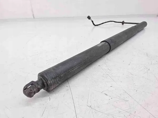 Oikea tavaratilan aktuaattori PORSCHE 2023 image 3