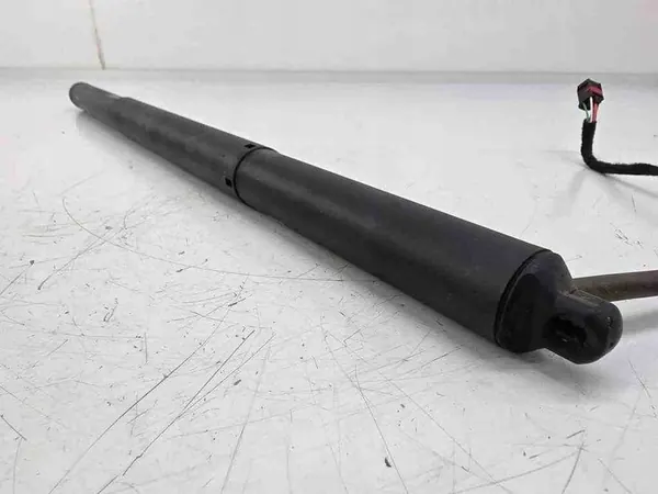 Oikea tavaratilan aktuaattori PORSCHE 2023 image 4