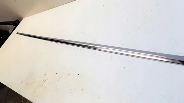 MERCEDES E-CLASS W212 2013-16 Chrome Porta Sinistra A2126904582 image 2