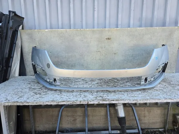Parachoques delantero Skoda Octavia IV OEM 5E3807221 R43 image 2