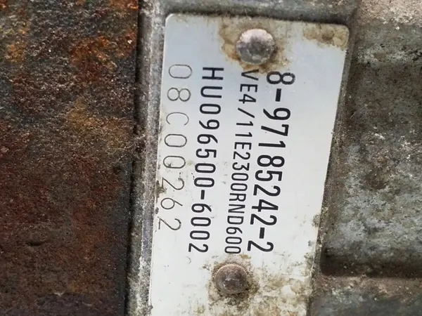 Bomba de inyección Opel OE 97185242 usada image 5