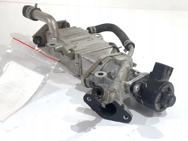 Soupape EGR OEM 25601-37020 pour Toyota Corolla E21 image 4