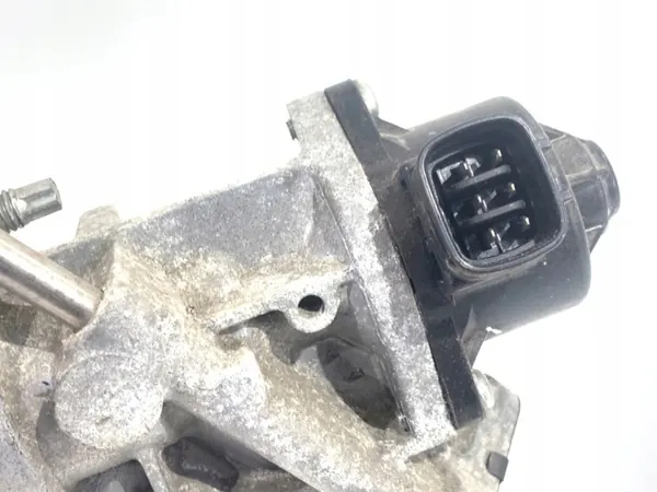 Soupape EGR OEM 25601-37020 pour Toyota Corolla E21 image 5