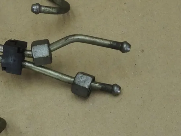 Lignes d'injection FIESTA MK7 1.6 HDI OEM image 9