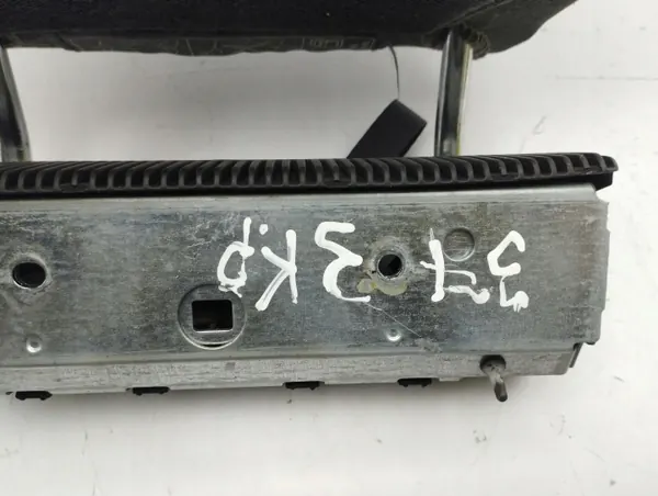 Volvo XC90 2004 Linker 3e rij hoofdsteun OEM AMD147474 image 6
