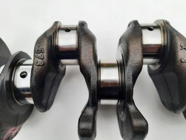 Virabrequim BMW B47 OEM 8513673 - Estado Usado image 3