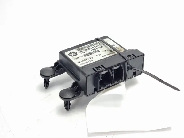 PDC parkeermodule OEM P56054121AD voor Fiat Freemont image 2