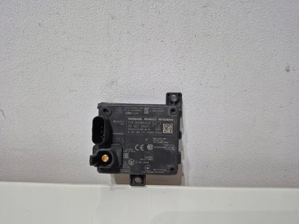 OEM 284386UU2A framradarsensor för Nissan Qashqai image 2