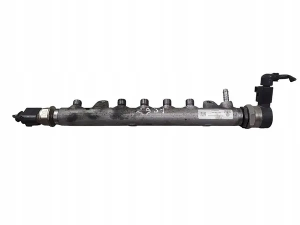 Rampe d'injection VW 03L130089 pour 2.0L Diesel 2013 image 2
