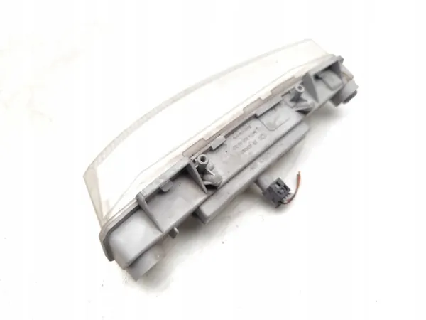 Feu de jour Mercedes-Benz E-Class Gauche OEM A2049068900 image 3