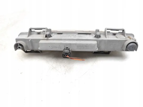 Feu de jour Mercedes-Benz E-Class Gauche OEM A2049068900 image 5