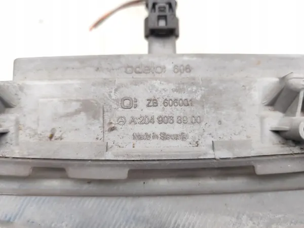 Feu de jour Mercedes-Benz E-Class Gauche OEM A2049068900 image 7