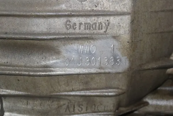 Multitronic Getriebegehäuse OEM 01J301383T Audi image 6