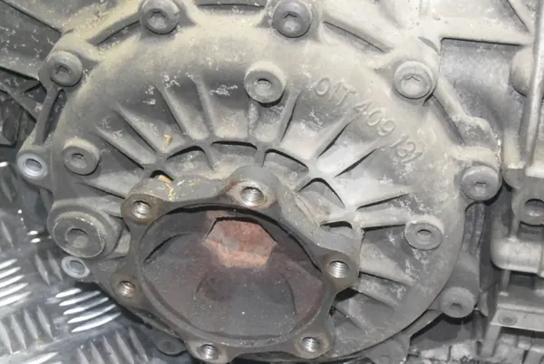 Multitronic Getriebegehäuse OEM 01J301383T Audi image 7
