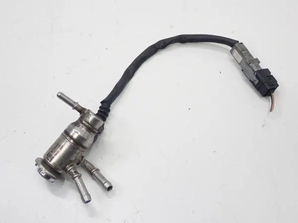 Inyector AdBlue OEM 160726474R para NV400 Master III image 2