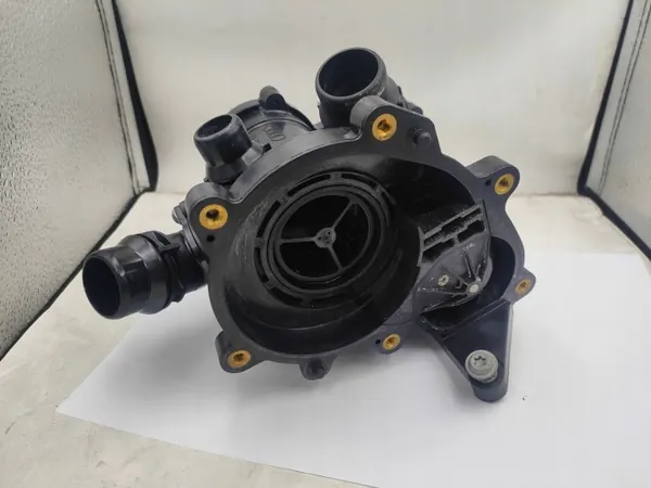 VW Termostaatin Kotelo OEM 06L121111L - 1.8/2.0 TFSI image 5