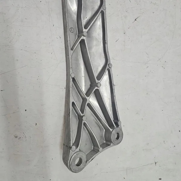 Peças compartimento motor Tesla Model S 2021 OEM 142056800A image 9
