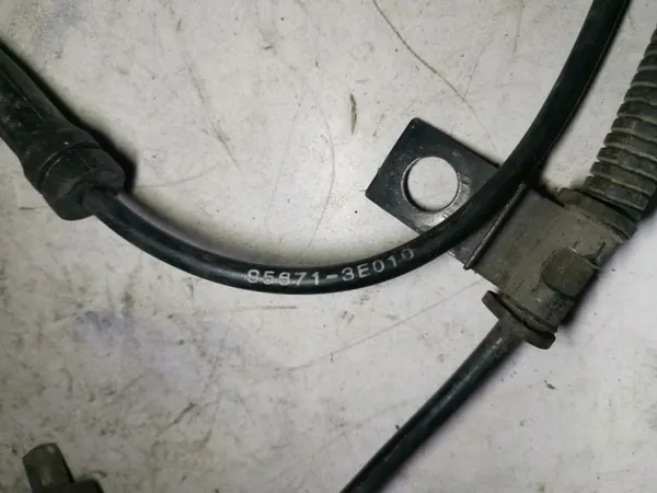 Voorste rechter ABS-sensor KIA SORENTO I 956713E010 image 4