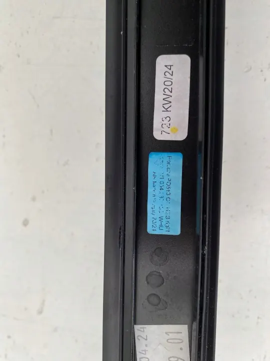 Porsche Taycan Dachträger-Set OEM 9JA854525/9J1854526 image 4