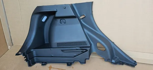 Hyundai Kona bagageutrymmesfoder OEM 85730-CM100 Vänster bak image 2