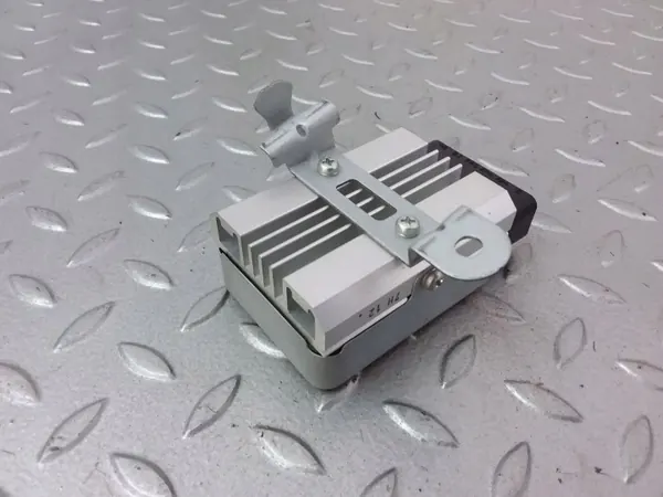 Subaru B9 Tribeca Einspritzpumpensteuergerät OEM 1049930380 image 5