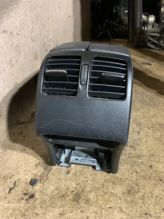 Middenconsole armsteun Mercedes C W204 OEM A2046800050 image 6
