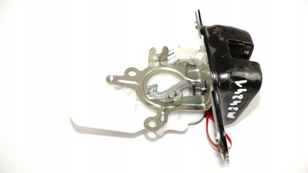 Serrure de hayon Jeep Cherokee V OEM 368446639 (2015-2018) image 9