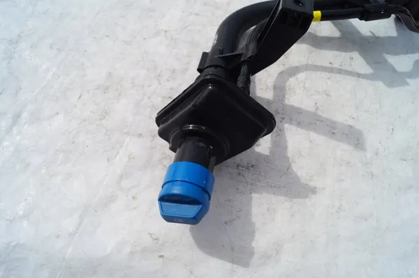 AdBlue-täyttötulppa OEM 31536-D3900 Kia Sportage Hyundai Tucson image 3