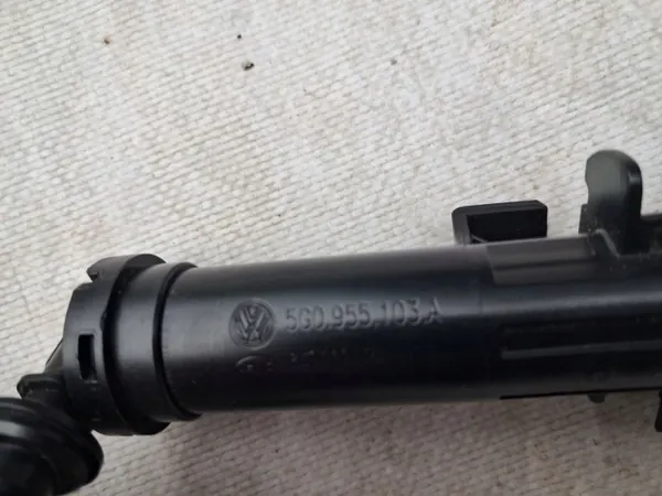 OEM 5G0955103A Vasen tuulilasinpesun suutin Golf 7 Lift image 4