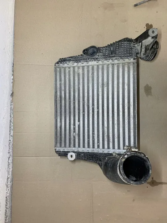 Porsche Macan GTS 3.0 V6 Linker Intercooler 95B145803B image 2