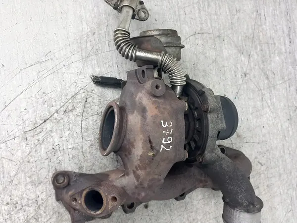 Turbocompresor con colector Opel Astra H 1.9 CDTI image 2