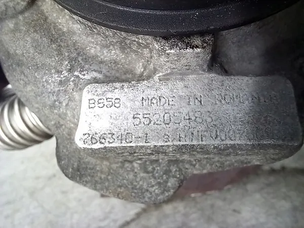 Turbocompresor con colector Opel Astra H 1.9 CDTI image 9