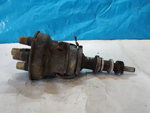 Distribuidor de encendido Ford OE 87HF 12100 AA - Usado image 5