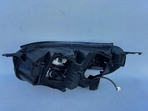 Oikea Etuvalaisin Peugeot Expert Traveller 16-23 Xenon OEM image 2