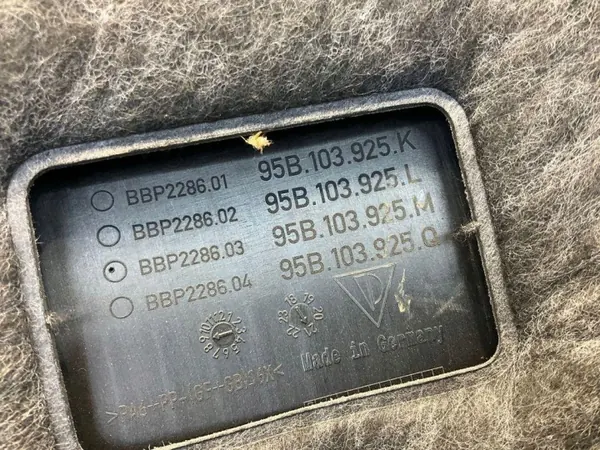 Cubierta Motor Porsche Macan OEM 95B103925K - Usado image 3