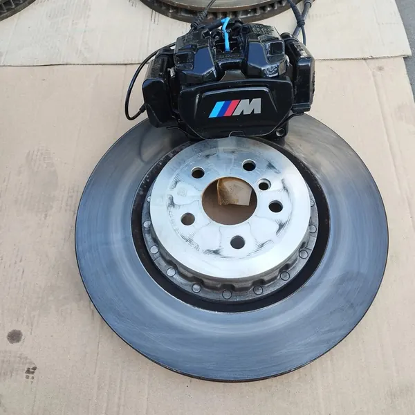 Pinças de freio BMW 5 G30 G31 G60 G61 G70 M 348x36 image 4