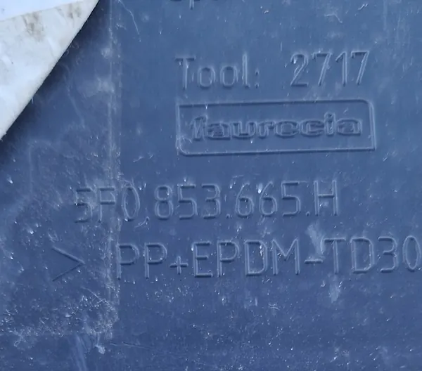 Griglia paraurti destra SEAT LEON FR lift 5F0853666H image 7