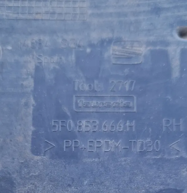 Griglia paraurti destra SEAT LEON FR lift 5F0853666H image 8