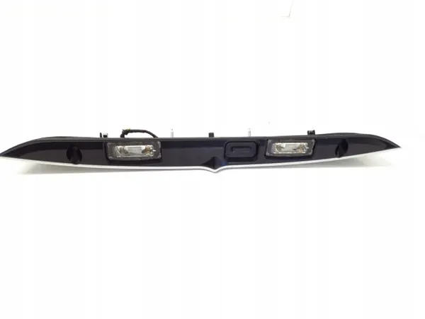 Maserati Ghibli III Bagagelucklist OEM 670010758 image 3