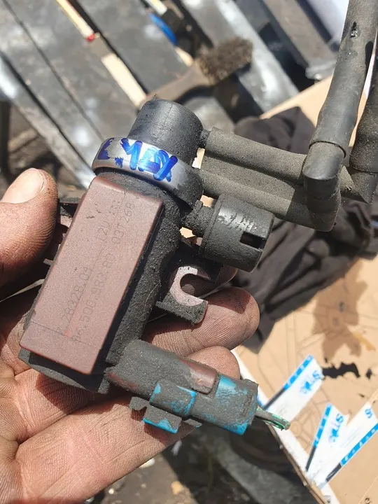 Válvula EGR Turbo FORD Focus II C-MAX 2003 2.0 TDCi image 2