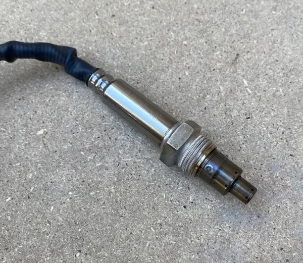 Sensor NOx DAF OE 4326862 para camiões a diesel image 3