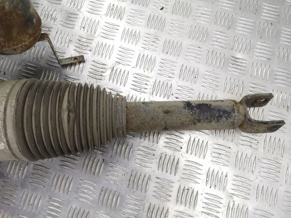 Audi A8 S8 D3 Achter luchtvering OEM 15140002844 image 8